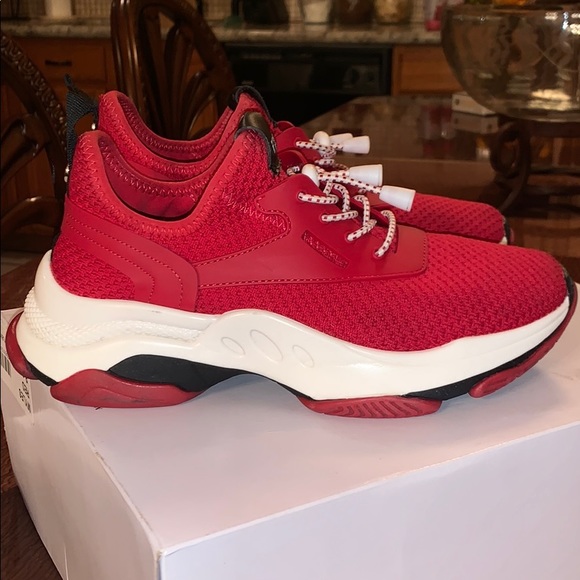 scratches shoes online